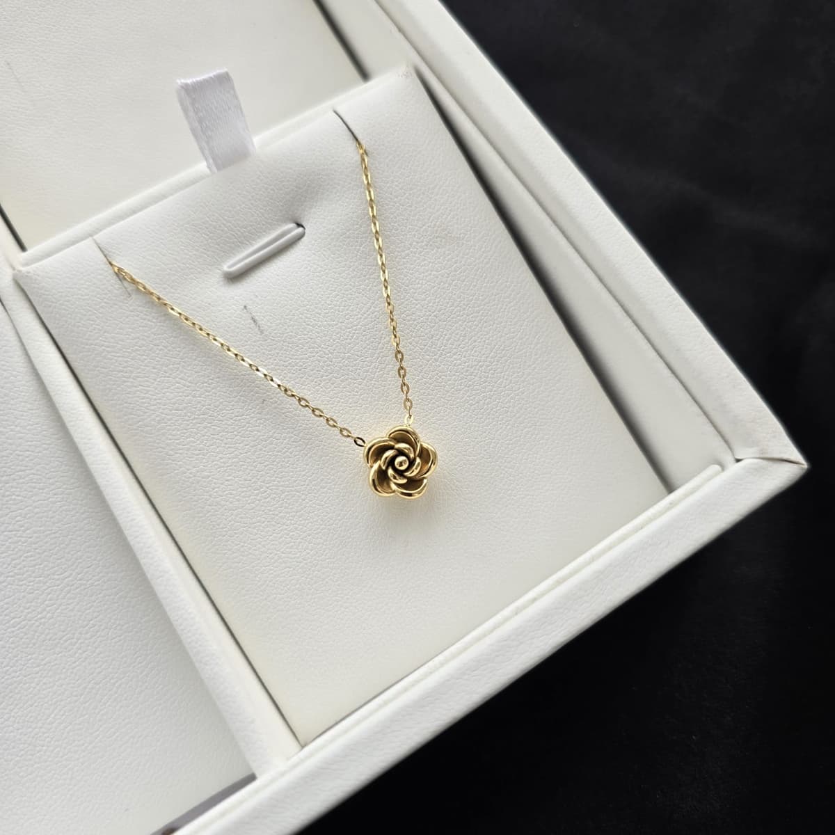 Collier Rose Dorée